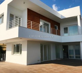 Villa – 4 bedrooms for sale, Agios Tychonos village, Limassol
