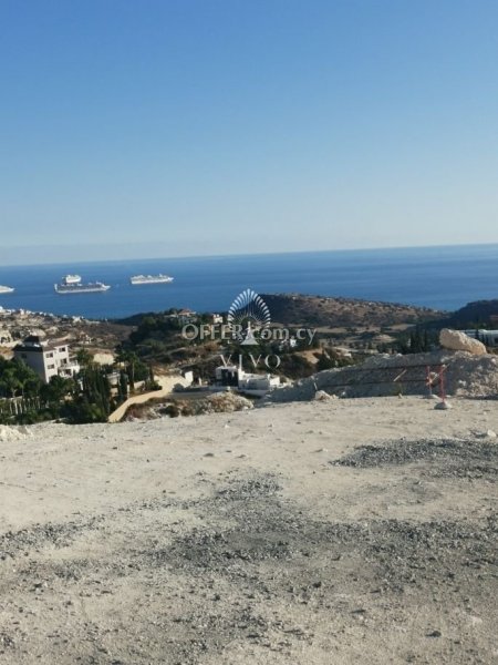 RESIDENTIAL PLOT ON TOP OF THE HILL WITH UNOBSTRUCTED SEA VIEWS!
