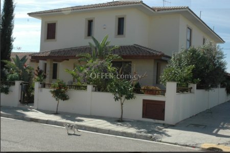 New For Sale €750,000 House 3 bedrooms, Detached Latsia (Lakkia) Nicosia