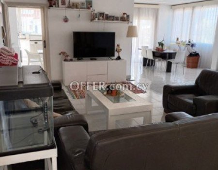 For Sale, Three-Bedroom Upper House in Strovolos - 1