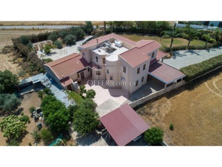 Two storey Detached House on a big plot in Ayioi Trimithias area Nicosia