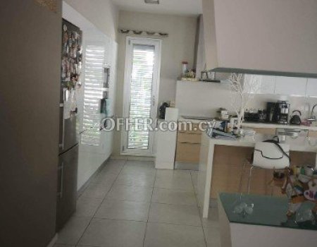 For Sale, Modern Four-Bedroom Detached House in Lakatamia - 6