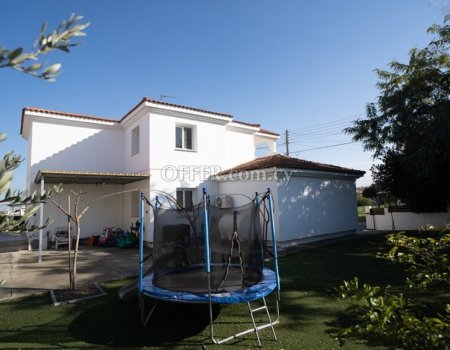 For Sale, Three-Bedroom Detached House in Strovolos - 1