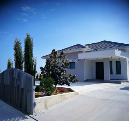 NEW BUNGALOW OF 4 BEDROOMS WITH PRIVATE POOL IN YPSONAS