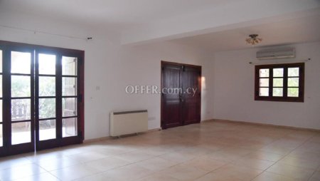 New For Sale €380,000 House 5 bedrooms, Oroklini, Voroklini Larnaca