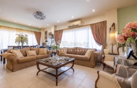 Detached ground floor house 4 bedrooms in DALI area of Ilioupoli. - 6