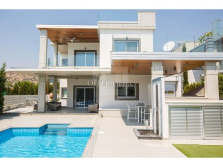 Modern four bedroom villa for sale in Agios Tychonas