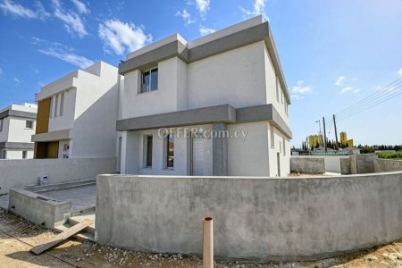 4 Bed Link-Detached Villa for Sale in Paralimni, Ammochostos - 1