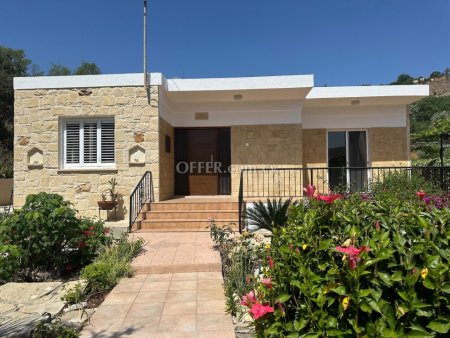 3 Bed Bungalow for rent in Episcopi Paphou, Paphos - 1