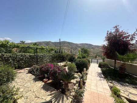3 Bed Bungalow for rent in Episcopi Paphou, Paphos - 10