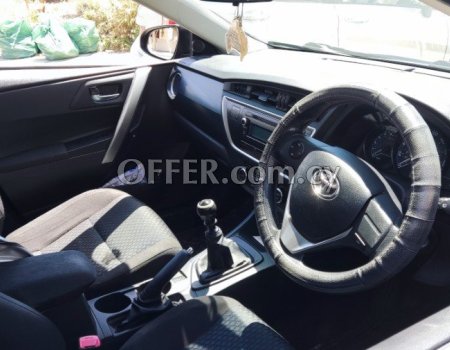 2014 Toyota Auris 1.4L Diesel Manual Hatchback - 4