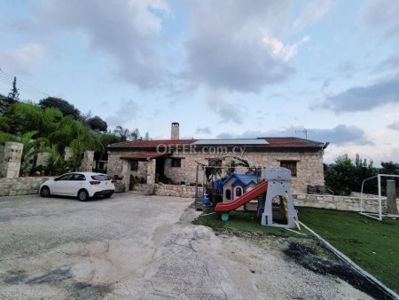 3 Bed Detached Villa for rent in Axylou, Paphos - 2