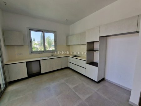 3 Bed Apartment for sale in Agios Tychon - Tourist Area, Limassol - 10