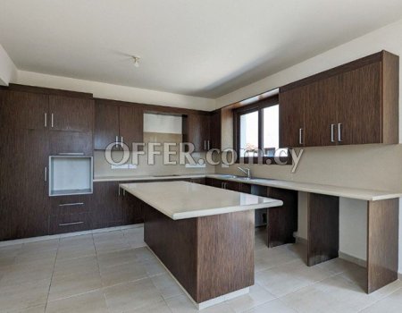 For Sale, Three-Bedroom Detached House in Tseri - 7