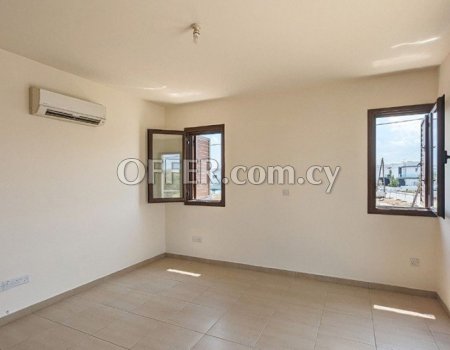 For Sale, Three-Bedroom Detached House in Tseri - 4