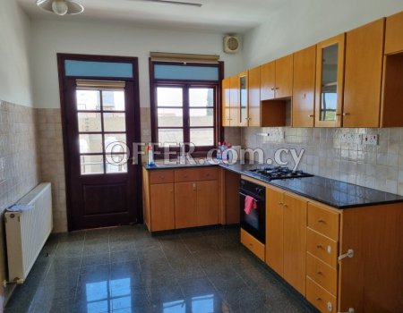 3-bedroom Apartment in Strovolos to rent - 4