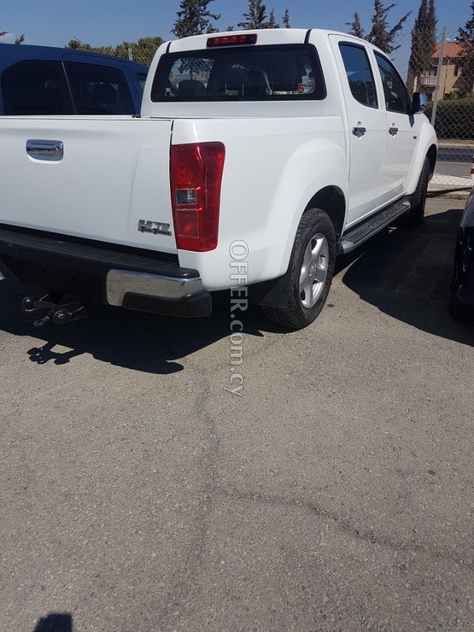 2014 Isuzu d-max 2.5L Diesel Manual Pickup and 4x4 - 1