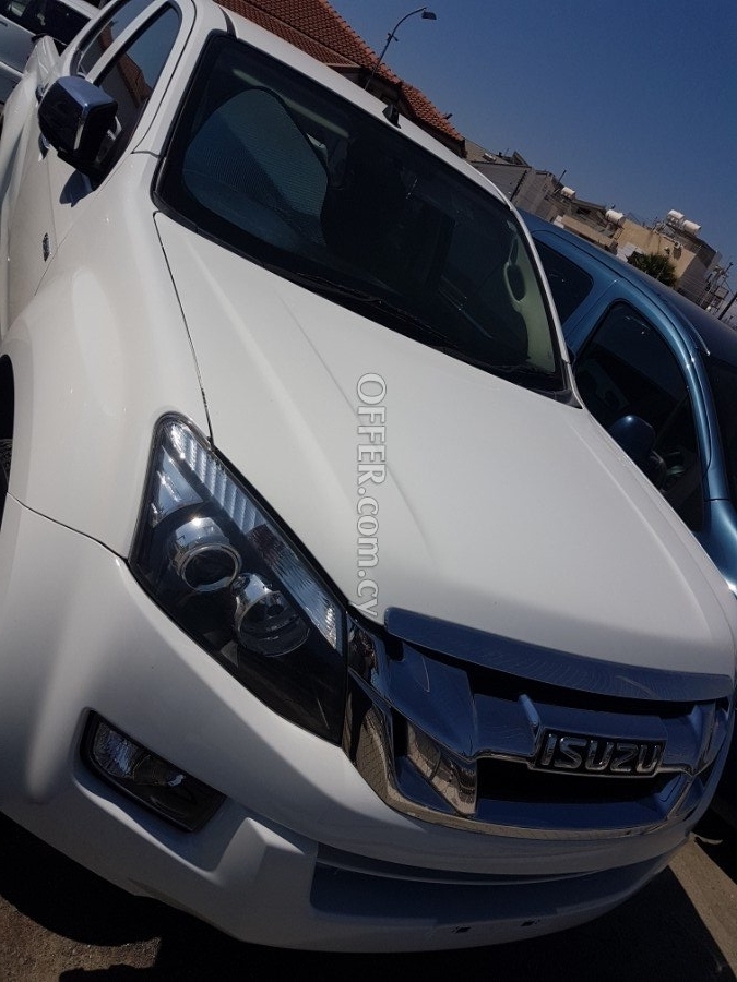 2014 Isuzu d-max 2.5L Diesel Manual Pickup and 4x4 - 5