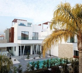 Villa – 5 bedroom for rent, Agios Athanasios tourist area, Limassol - 1