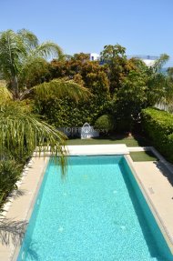 FIVE BEDROOM  DETACHED BEACHFRONT HOUSE WITH POOL IN GOVERNORS BEACH - 6