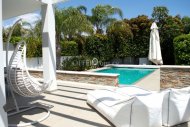 FIVE BEDROOM  DETACHED BEACHFRONT HOUSE WITH POOL IN GOVERNORS BEACH - 5