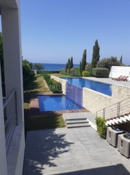 BEAUTIFUL 5 BEDROOM SEA FRONT VILLA IN LATCHI