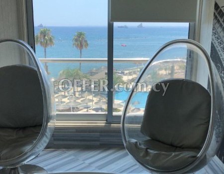 Beachfront 3 Bedroom Apartment in Tourist Area - 2