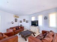 Five bedroom villa for sale in Peyia, St George - 4