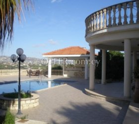 5 Bedroom Villa in Pyrgos - 9