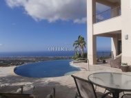 Five bedroom villa for sale in Tala - 11