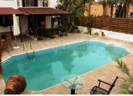 Large House for sale - 4