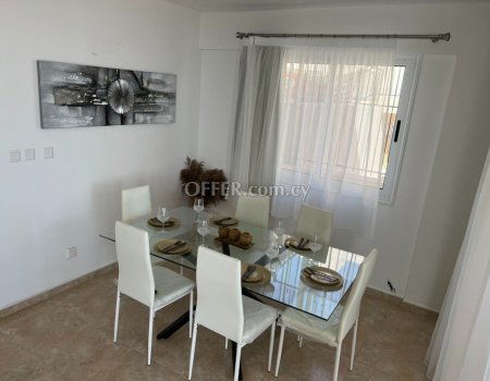 Spacious exclusive villa with Granny Flat for sale, ability to split into 2 separate houses - 3
