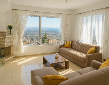 Spacious exclusive villa with Granny Flat for sale, ability to split into 2 separate houses