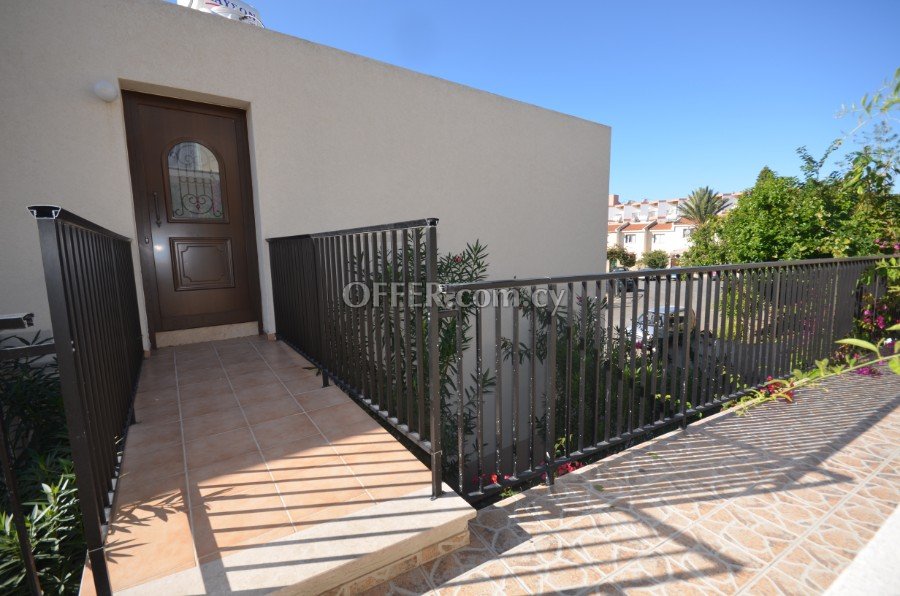 Spacious sea-side villa with large garden in Tombs of the Kings area Kato Paphos - 2