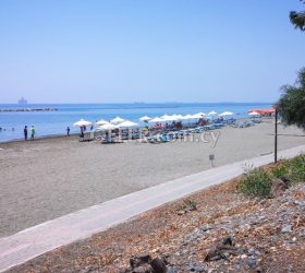 Beachfront 3 Bedroom in Agios Tychonas - 2