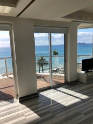 THREE BEDROOM BEACH APARTMENT WITH BREATHTAKING SEA VIEW - 2