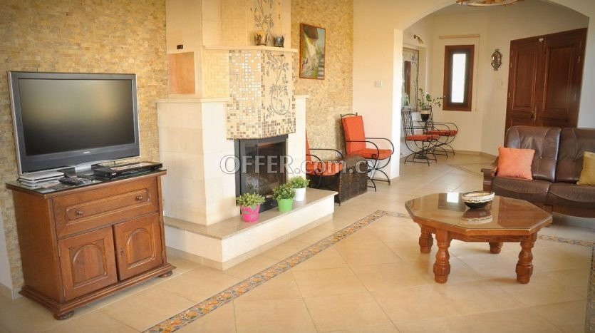 Luxury Villa in Kolossi - 6