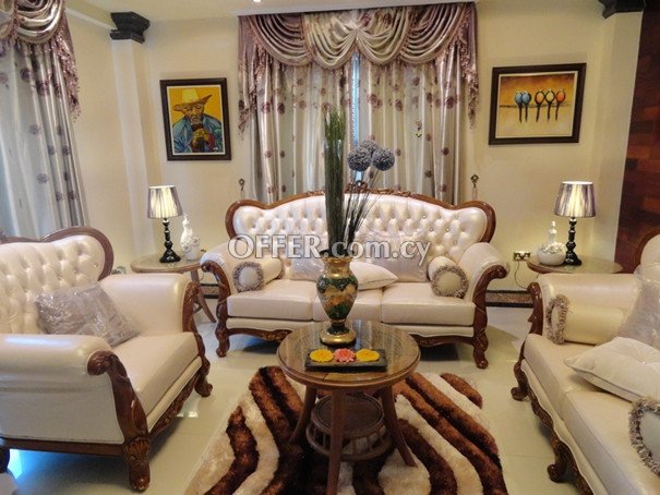 Luxury Villa in Agios Athanasios - 8