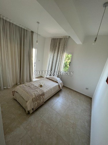 Spacious high-ceilinged villa with panoramic view in Tala/Paphos for Sale - 8