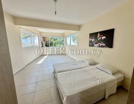 Spacious 3bed 3 bath sea-side Villa in Kato Paphos for Sale - 7