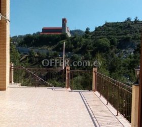 4 Bedroom House in Kyperounta