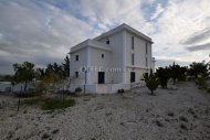 8 Bedroom Villa In Agglisedes - 1