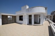Luxury three-storey apartment in Larnaca - 6