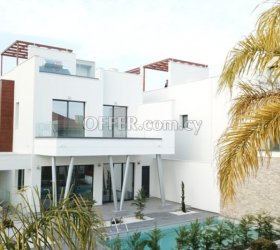 Modern 5 Bedroom Villa in Potamos Germasogeia