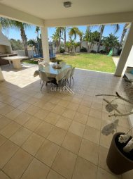 3 Bed Bungalow for Sale in Aradippou, Larnaca - 2