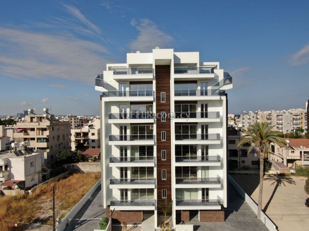 Luxury Three Bedroom Flat in Larnaca - 6