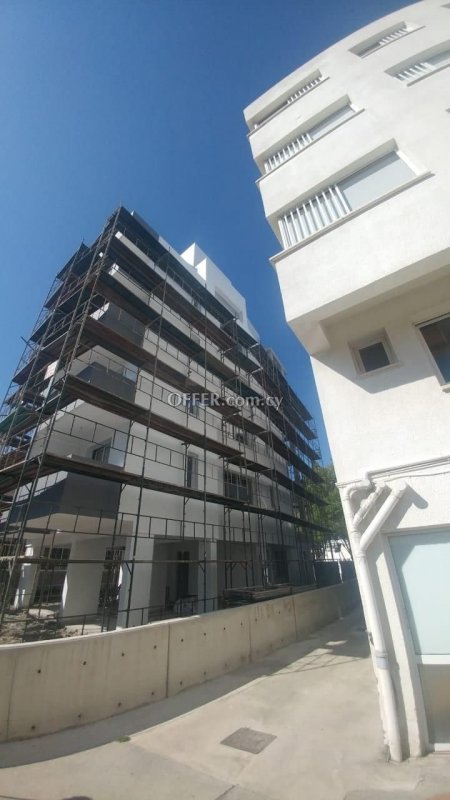 Building in Larnaca - 6