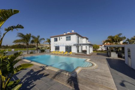 Four Bedroom Villa in Larnaca