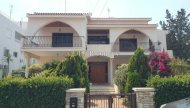 4-bedroom Detached Villa 350 sqm in Larnaca (Town)