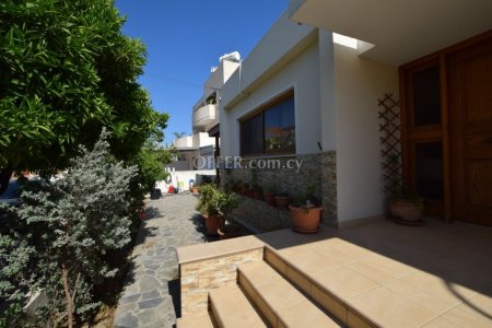 Four Bedroom House in Krasa area , Larnaca - 10